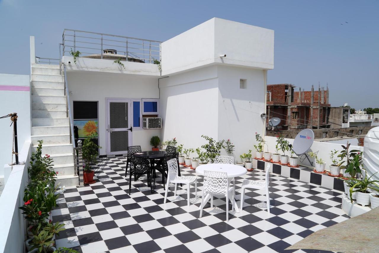 Tuk Tuk Homestay Agra  Exterior photo