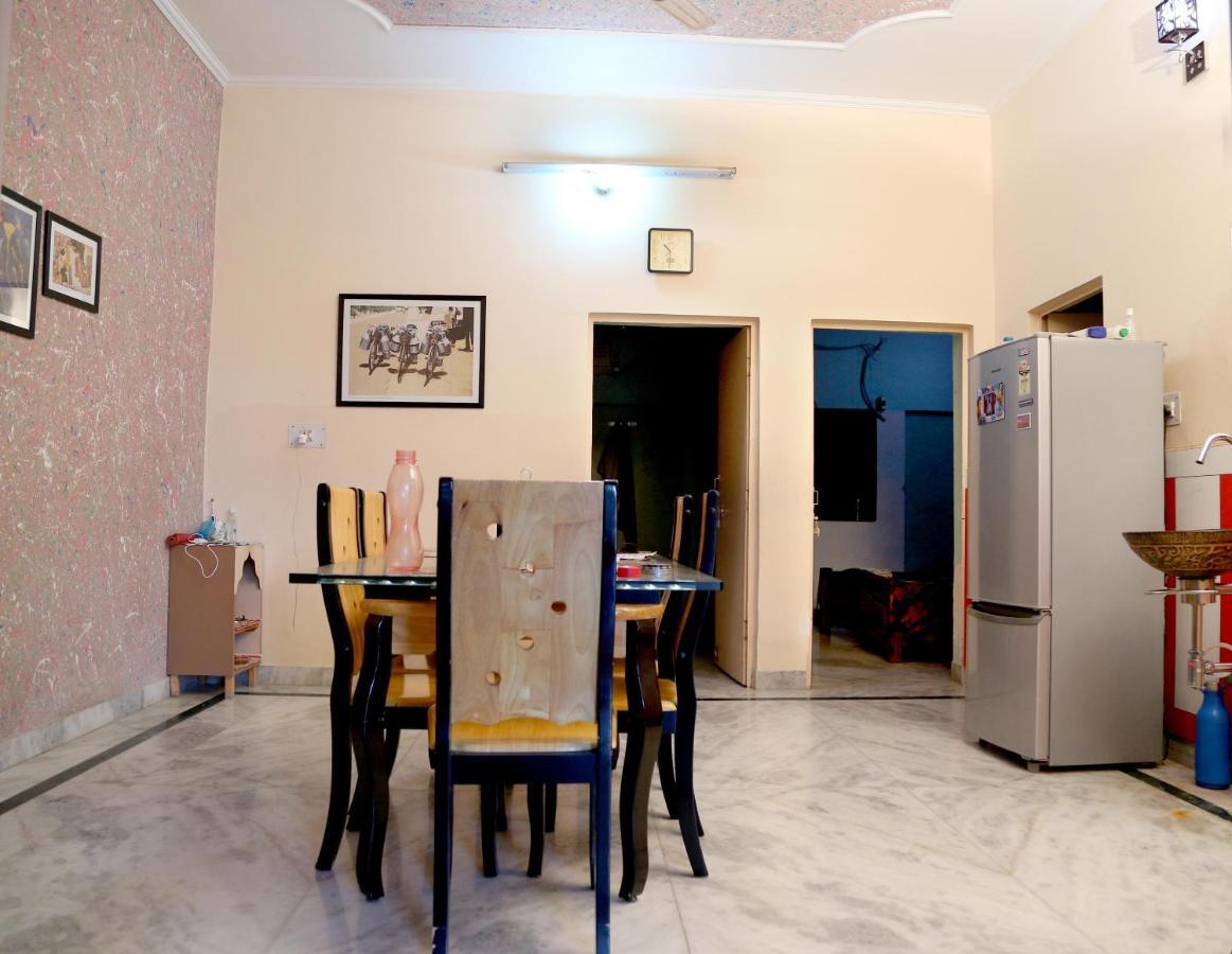 Tuk Tuk Homestay Agra  Exterior photo